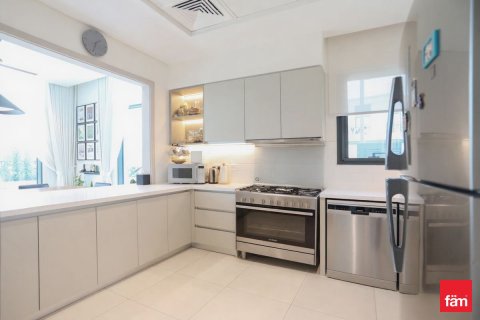 4 bedrooms Townhouse  No. 117834 9