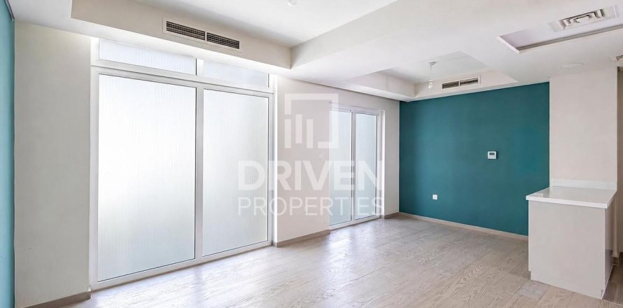 Townhouse de 3 dormitorios en Dubai, UAE No. 209227