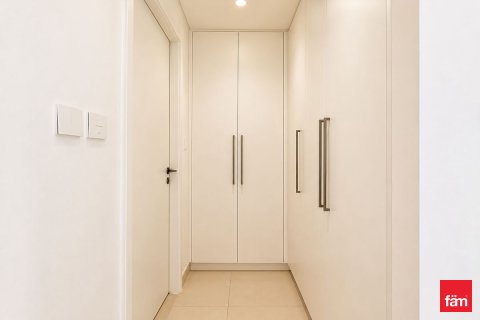 Квартира с 2 спальнями в Даунтаун Дубай (Даунтаун Бурдж Дубай), ОАЭ №163962 6