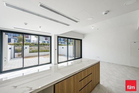 Villa de 3 dormitorios en Dubai, UAE No. 163968 12