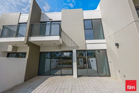 Villa de 3 dormitorios en Dubai, UAE No. 163968
