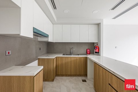 Villa de 3 dormitorios en Dubai, UAE No. 163968 10