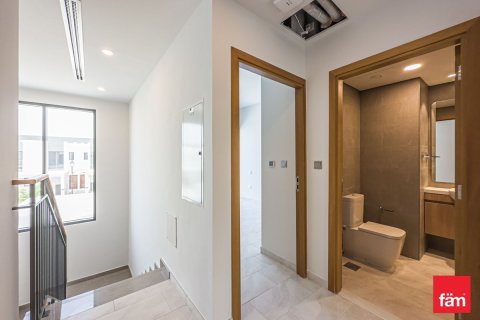 Villa de 3 dormitorios en Dubai, UAE No. 163968 6