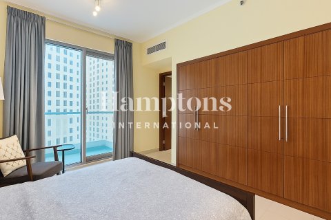 Квартира с 1 спальней в The Address Dubai Marina, ОАЭ №155310 5