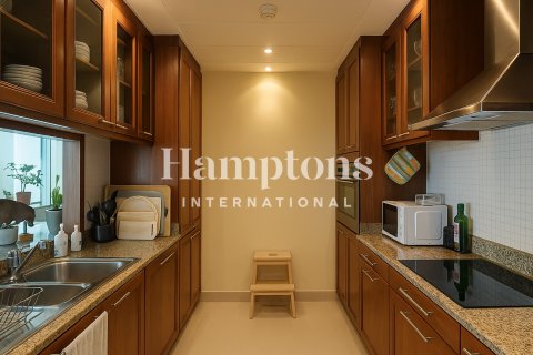 Квартира с 1 спальней в The Address Dubai Marina, ОАЭ №155310 12