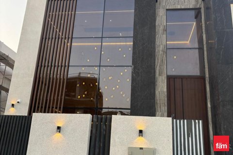 6 bedrooms Villa  No. 119696 18