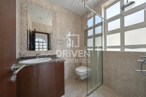 Villa de 5 dormitorios en The Villa, UAE No. 204637 21