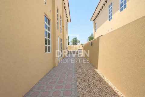 Villa de 5 dormitorios en The Villa, UAE No. 204637 24