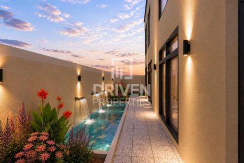 4 bedrooms Villa in Dubai, UAE No. 190235 5