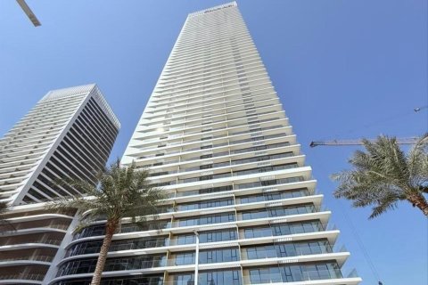 Квартира с 2 спальнями в EMAAR Beachfront, ОАЭ №89687 2