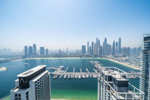 Квартира с 2 спальнями в EMAAR Beachfront, ОАЭ №89687 20