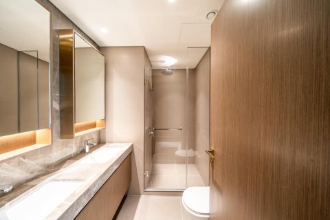 Квартира с 2 спальнями в EMAAR Beachfront, ОАЭ №89687 8