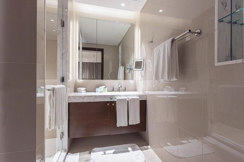 Квартира с 3 спальнями в The Address Residence Fountain Views, ОАЭ №89691 4