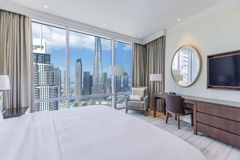 Квартира с 3 спальнями в The Address Residence Fountain Views, ОАЭ №89691 12
