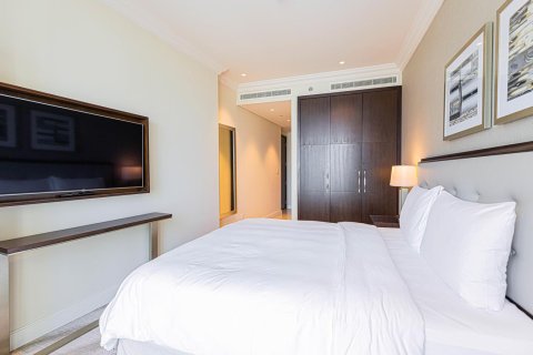 Квартира с 3 спальнями в The Address Residence Fountain Views, ОАЭ №89691 6