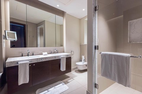 Квартира с 3 спальнями в The Address Residence Fountain Views, ОАЭ №89691 5