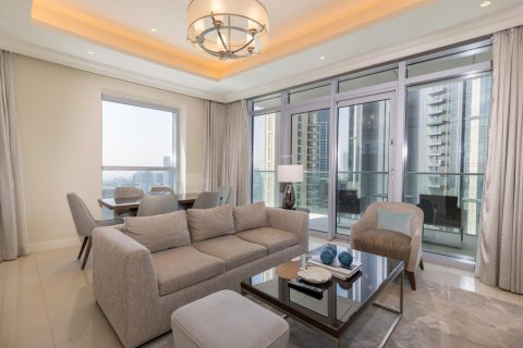 Квартира с 2 спальнями в The Address Residence Fountain Views, ОАЭ №89690 9