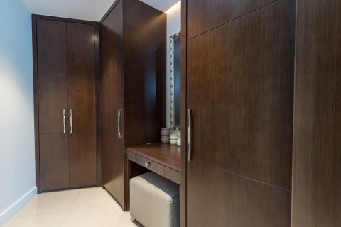 Квартира с 2 спальнями в The Address Residence Fountain Views, ОАЭ №89690 14