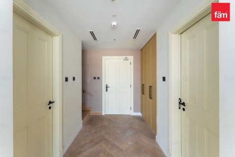 2 غرف نوم منزل ذو طابقين في البرشاء, الإمارات العربية المتحدة رقم 148664 10