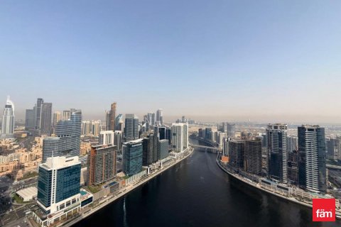 Apartment de 2 dormitorios en Business Bay, UAE No. 148660 4