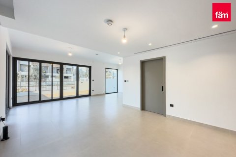 Вилла с 4 спальнями в Tilal Al Ghaf, ОАЭ №148659 4