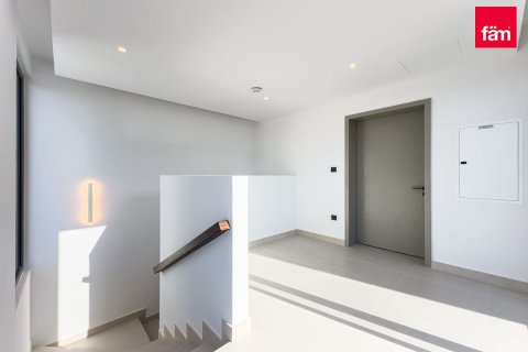 Вилла с 4 спальнями в Tilal Al Ghaf, ОАЭ №148659 10