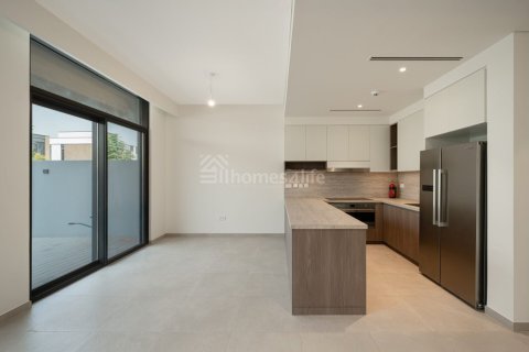 3 bedrooms Villa in Mudon, UAE No. 141150 6