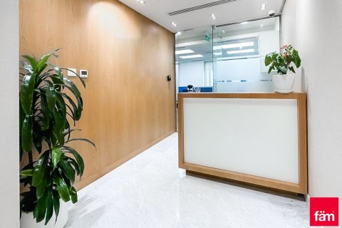 Office de 97.9m² à Sheikh Zayed Road, UAE No. 203062