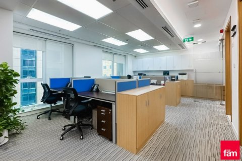 Office de 97.9m² à Sheikh Zayed Road, UAE No. 203062 3