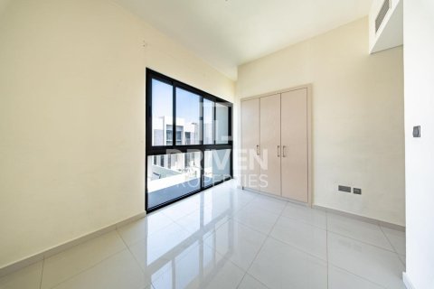 3 bedrooms Townhouse in Dubai, UAE No. 190886 12