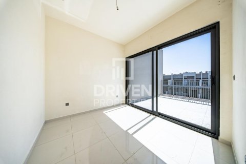 3 bedrooms Townhouse in Dubai, UAE No. 190886 6