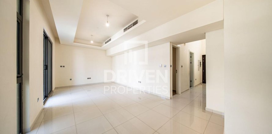 3 bedrooms Townhouse in Dubai, UAE No. 190886