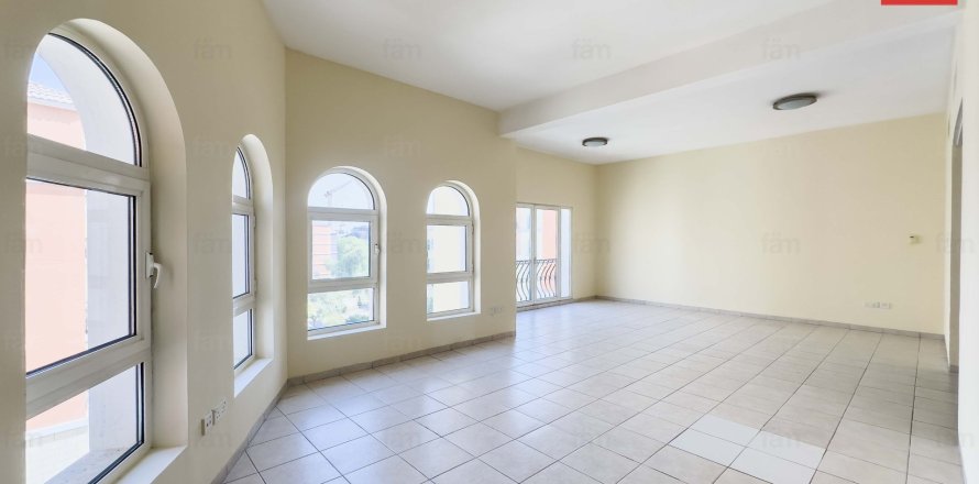 2 bedrooms Apartment in Jebel Ali, UAE No. 168123