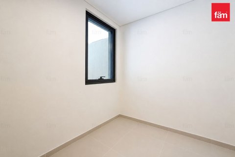 3 bedrooms Townhouse in Dubai, UAE No. 168124 14