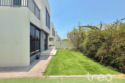 Villa de 4 dormitorios en Maple 3, UAE No. 173980 3