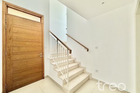 Villa de 4 dormitorios en Maple 3, UAE No. 173980 18