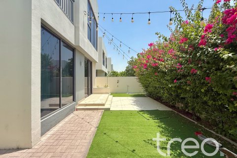 Townhouse de 4 dormitorios en Maple 3, UAE No. 173978 3