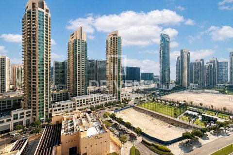 1 bedroom Apartment in Burj Royale, UAE No. 192887 12