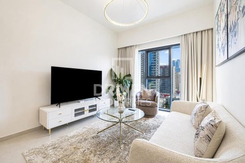 1 bedroom Apartment in Burj Royale, UAE No. 192887 3