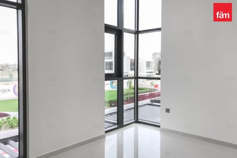 3 bedrooms Villa in Dubai, UAE No. 116762 9