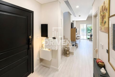2 bedrooms Villa in Bella Casa, UAE No. 198776 19