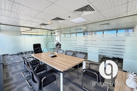 126m² Office in Jumeirah Lake Towers, UAE No. 210657 11