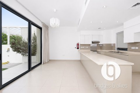 4 bedrooms Villa in Dubai Hills Estate, UAE No. 210660 9