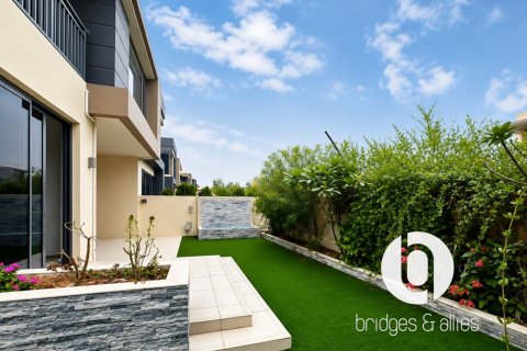5 bedrooms Villa in Dubai Hills Estate, UAE No. 210662