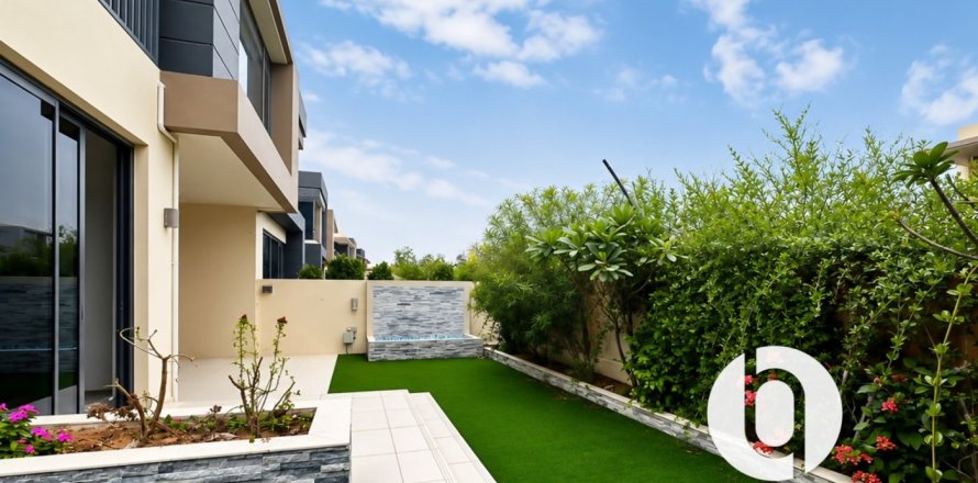 5 bedrooms Villa in Dubai Hills Estate, UAE No. 210662