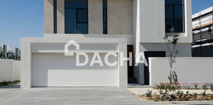 Вилла с 4 спальнями в District 11, ОАЭ №162014