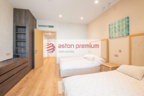 2 bedrooms Apartment in Palm Jumeirah, UAE No. 144888 15