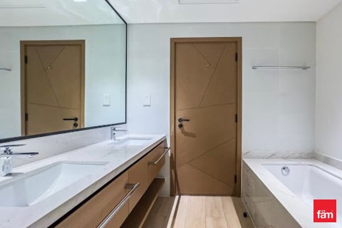 Квартира с 3 спальнями №127251 19