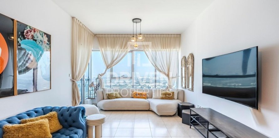 Квартира с 2 спальнями в Dubai Residence Complex, ОАЭ №188561
