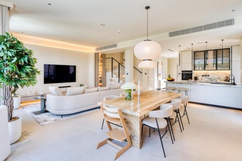 Вилла с 4 спальнями в Дубай Хилс Эстейт, ОАЭ №136383 15